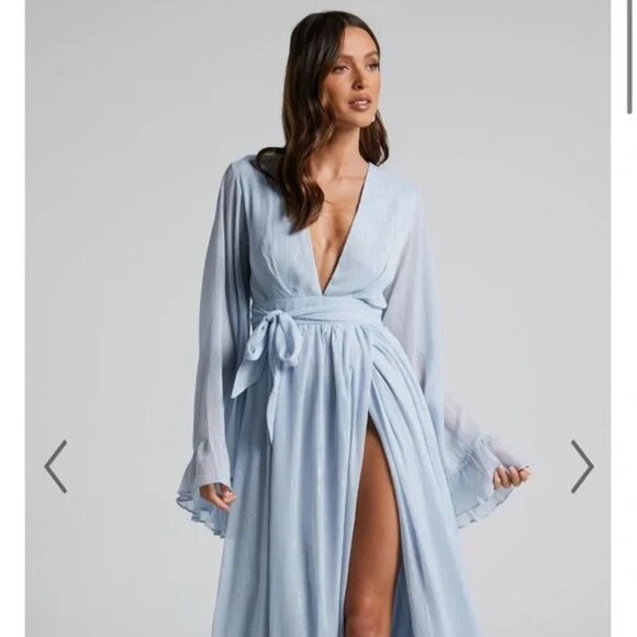 NWT | Showpo Women’s | Dangerous Woman Maxi Dress Light Blue | Size 8 US - Picture 1 of 4